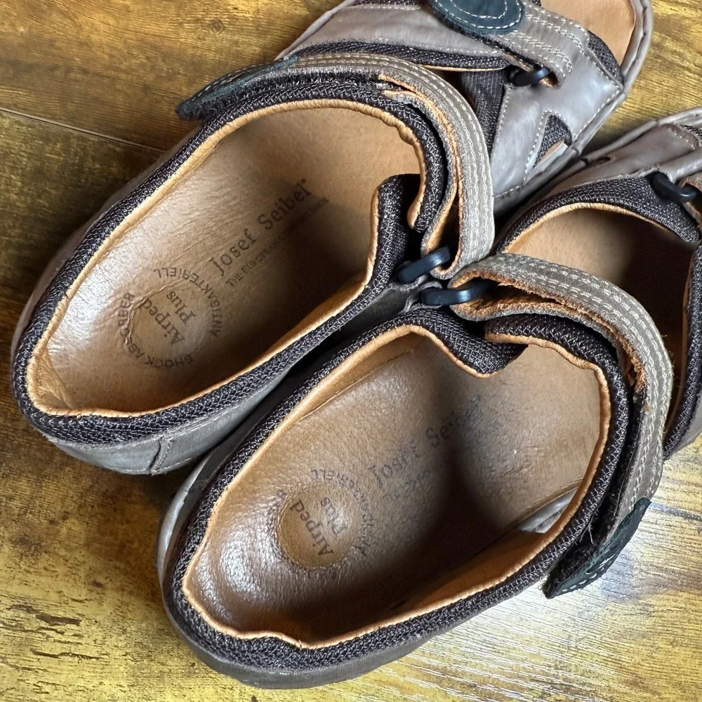 Josef Seibel Airped Plus Brown Leather Triple Strap Sandals Mens 10 EU 43